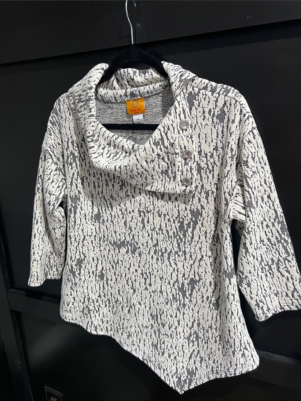 Ruby Rd. | Lightweight Sweater - Picture 6 of 13